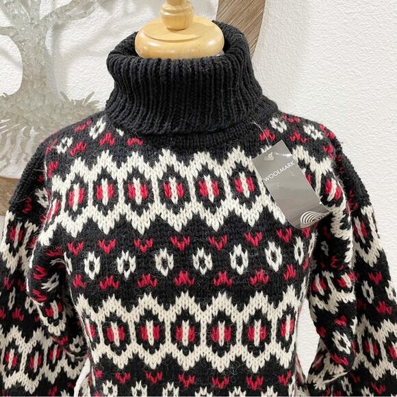 NWT Kerstin Adolphson Chunky Wool Turtleneck Sweater Black Red White Small - Picture 2 of 6